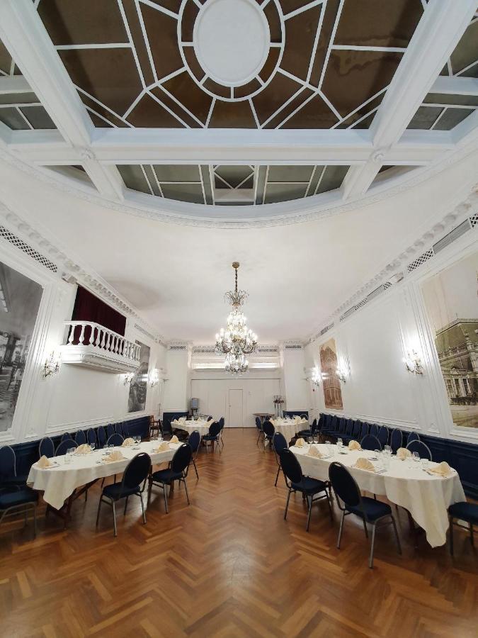 Le Grand Hotel Valenciennes Exteriér fotografie